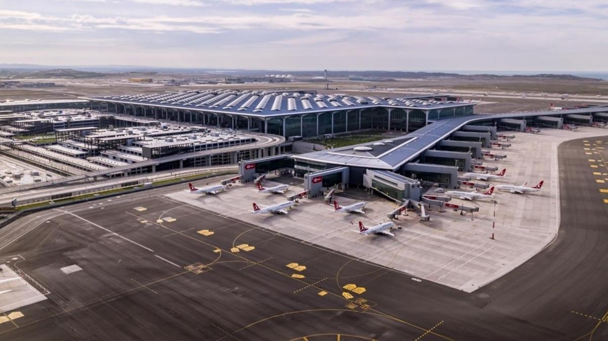 Bakan Karaismailolu aklad: Trkiye'deki havalimanlarnda yolcu trafii yzde 51 artt