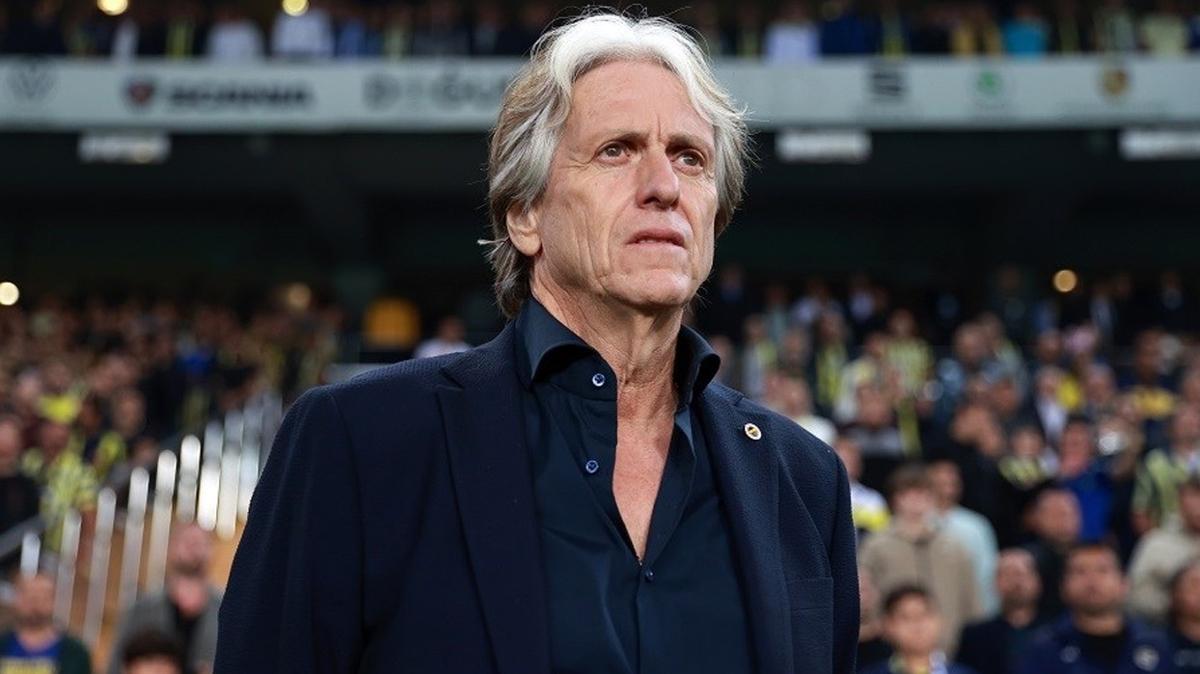 Jorge Jesus kararl! 11 deiecek ama o deimeyecek...