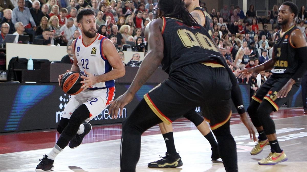 Euroleague ynetimi kabul etti! Anadolu Efes manda hakem hatas