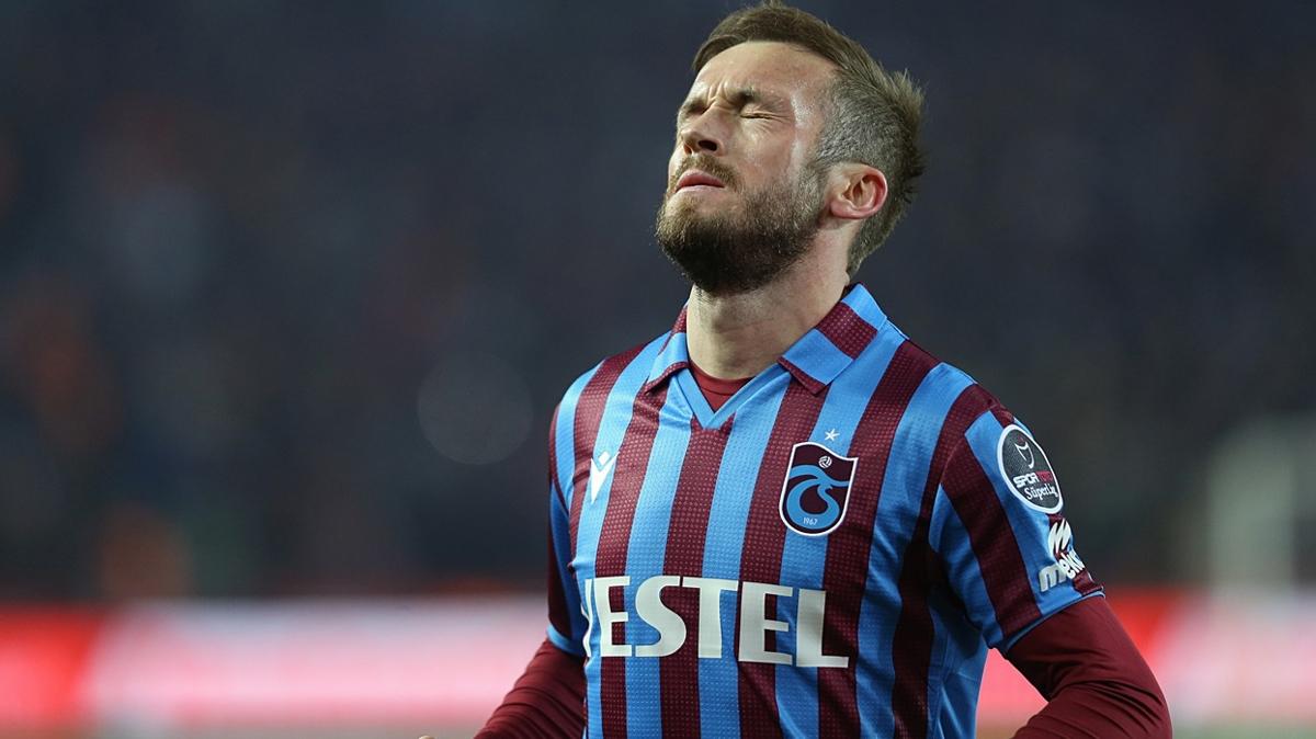 Trabzonspor 4 nemli eksikle Beikta derbisine kyor