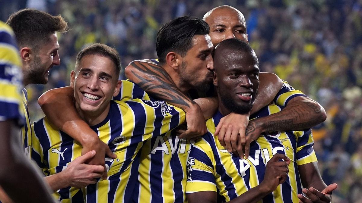 Fenerbahe'de zorlu mesai start alyor