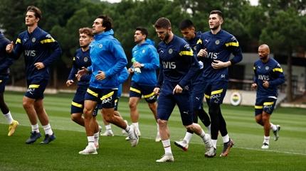 Fenerbah�e'de kritik Ba�ak�ehir ma�� mesaisi ba�lad�