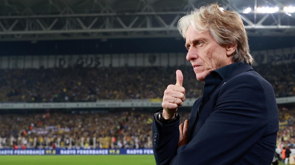 Jorge Jesus Fenerbahe'yi batan yaratt! Taraftarlar ona hayran