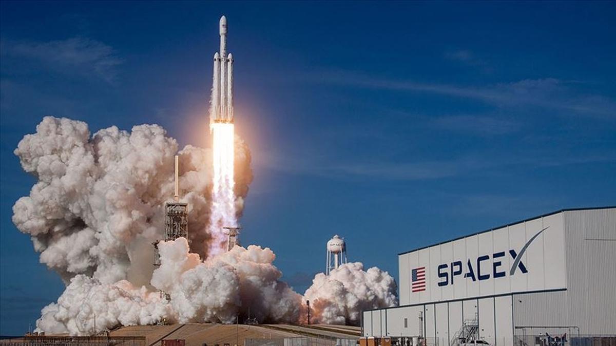 SpaceX, 54 Starlink uydusunu daha yrngeye frlatt