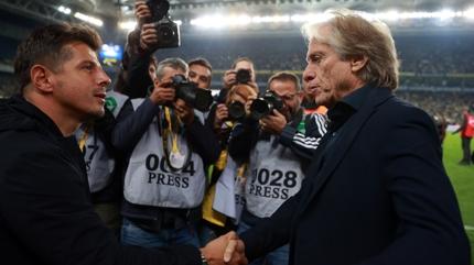 Emre Bel�zo�lu'ndan ma�lubiyet yorumu: 'Fenerbah�e oyuncusu ve hocas�yla �ok g��l�'