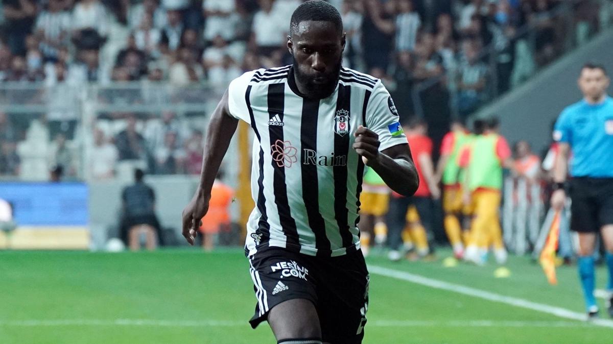 Arthur Masuaku'ya taraftarlardan tepki yayor: 'Bizi artmad'