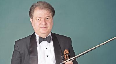�nl� keman virt��z� Cihat A�k�n, Paganini'nin Kaprisleri'yle Ankara'da