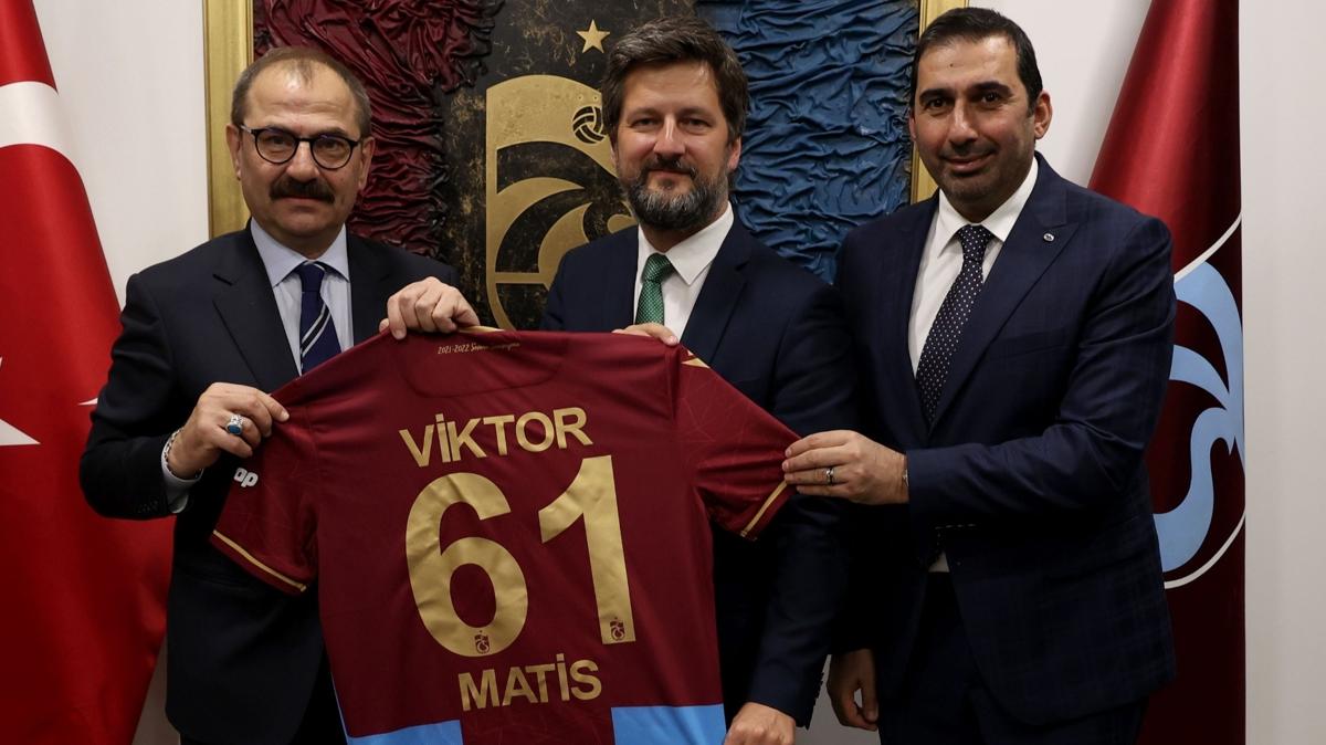 Macaristan Ankara Bykelisi Viktor Matis'ten Trabzonspor'a Ferencvaros ma ncesi zel ziyaret