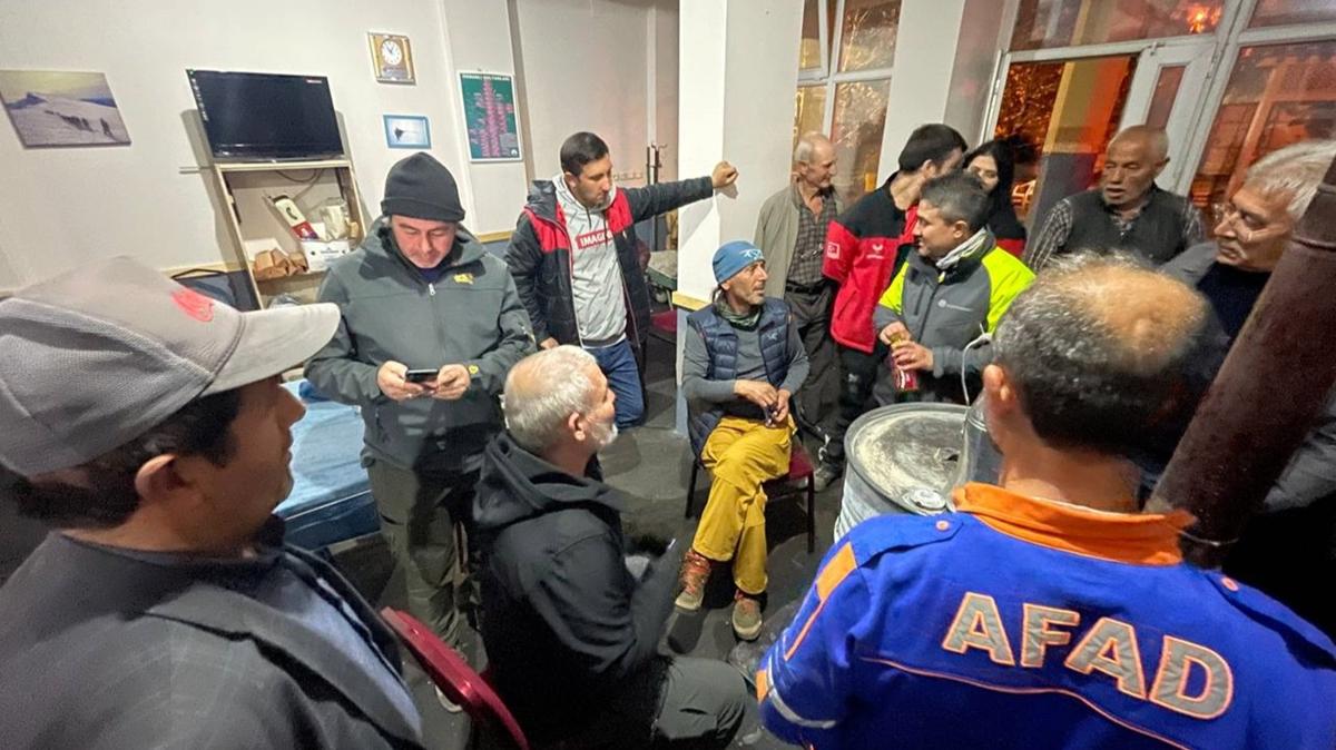 Uluda'da mahsur kalan paratler kurtarld... "Yanl rota setik"
