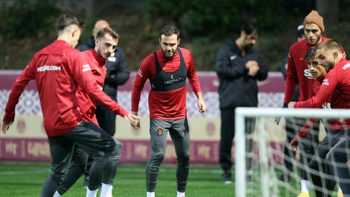 Galatasaray'da antrenmanlar hz kesmeden devam ediyor!