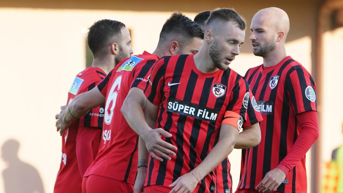 Gaziantep FK hazrlk manda El Batin'i 3-1 yendi