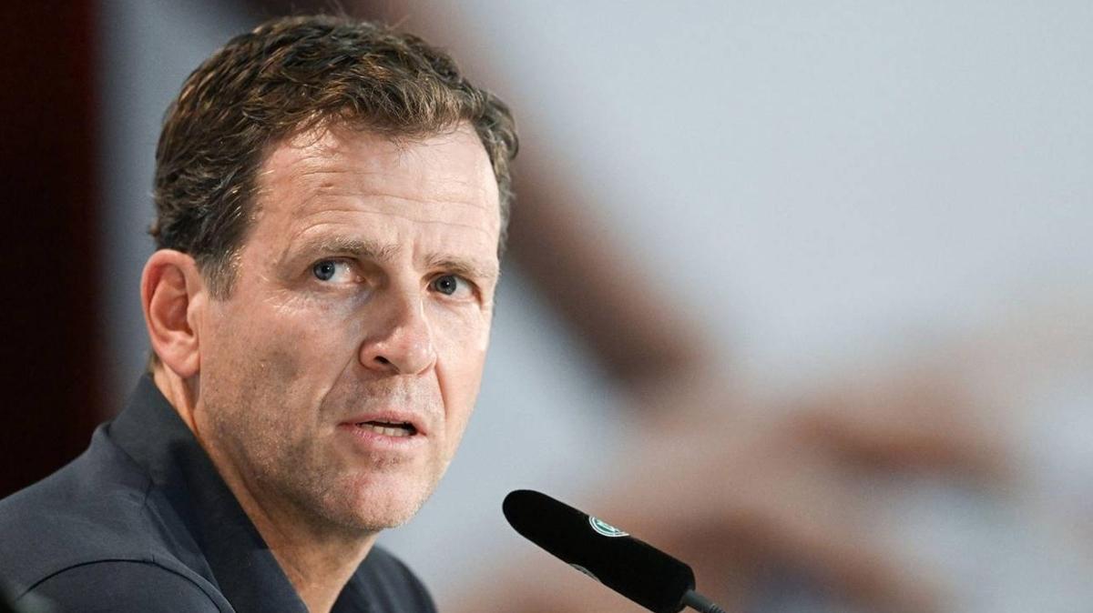 Almanya'da ilk st dzey istifa geldi! Oliver Bierhoff szlemesini feshetti