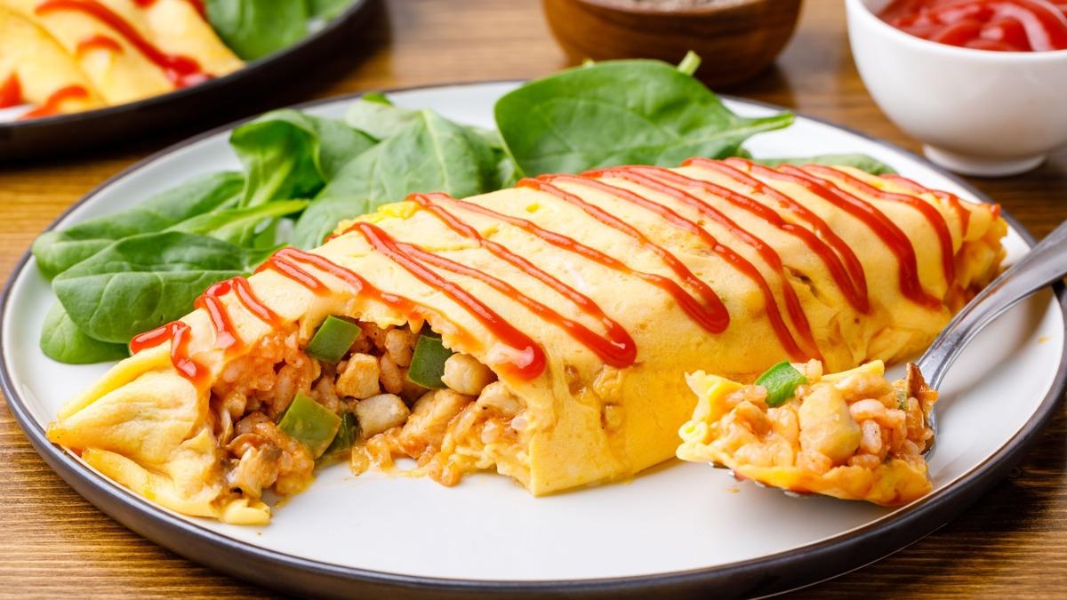 Uzakdou'nun omleti! Omurice'nin pf noktas tam ortasnn nemli kalmas