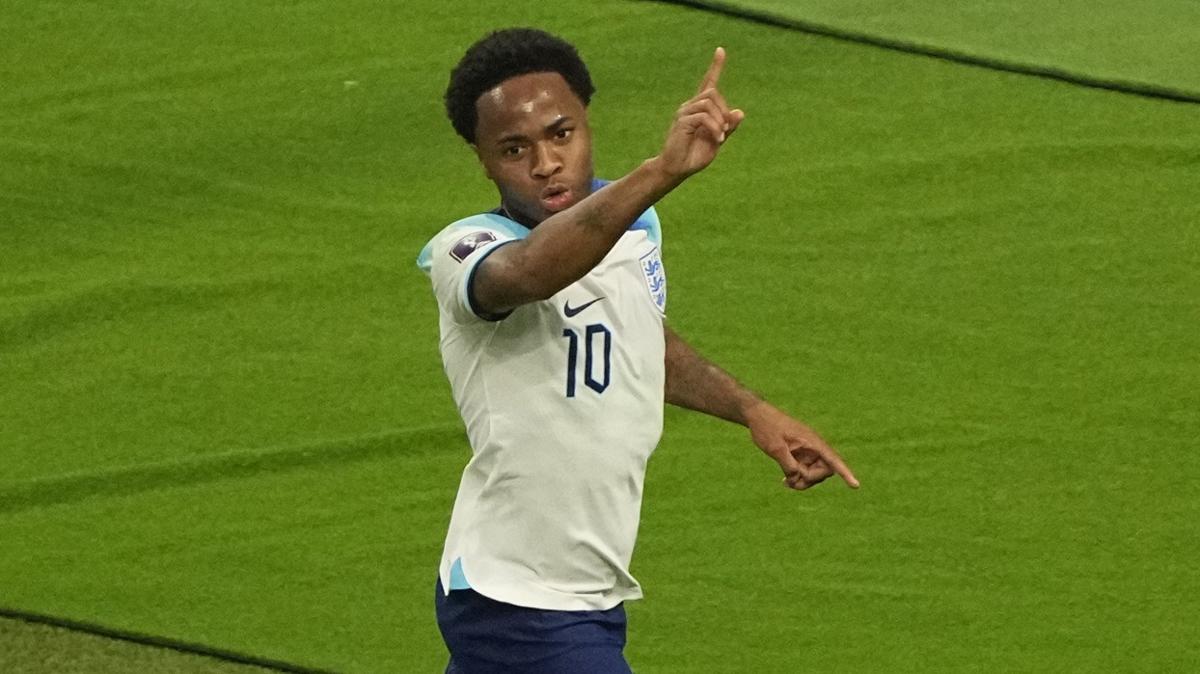 Raheem Sterling geri dnyor! Federasyondan aklama geldi