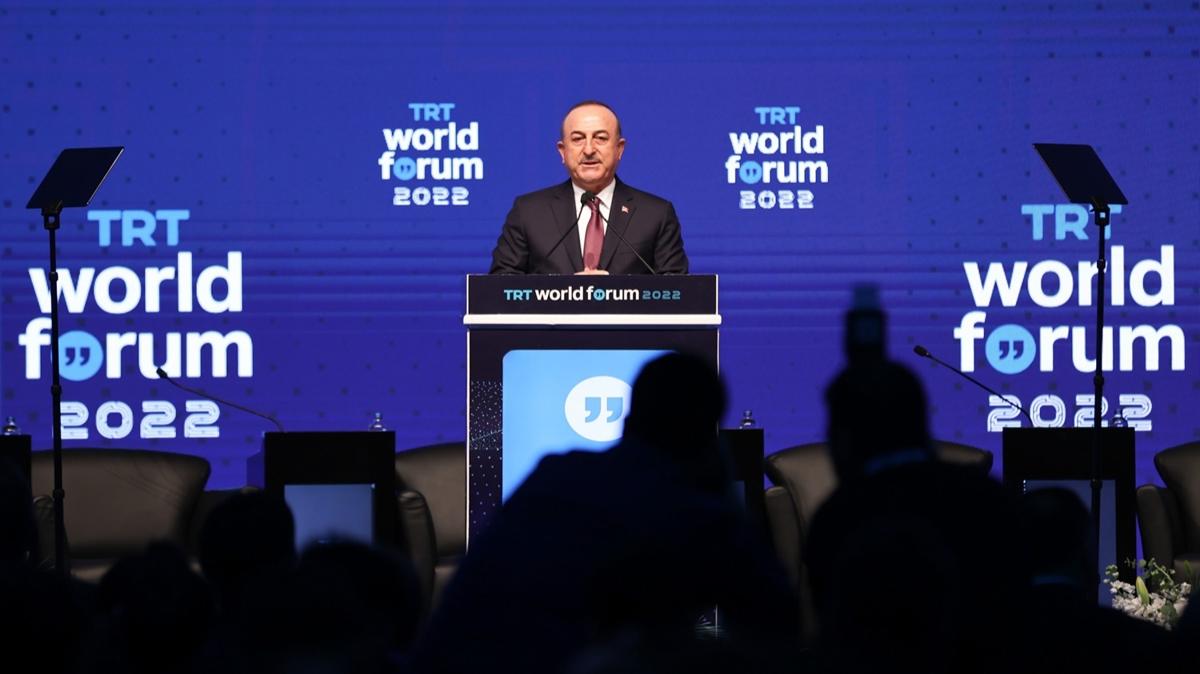 TRT World Forum 2022den dnyaya arpc mesajlar... Bakan avuolu: Bakan Erdoan'n diplomasi liderlii olmasayd mmkn olmazd