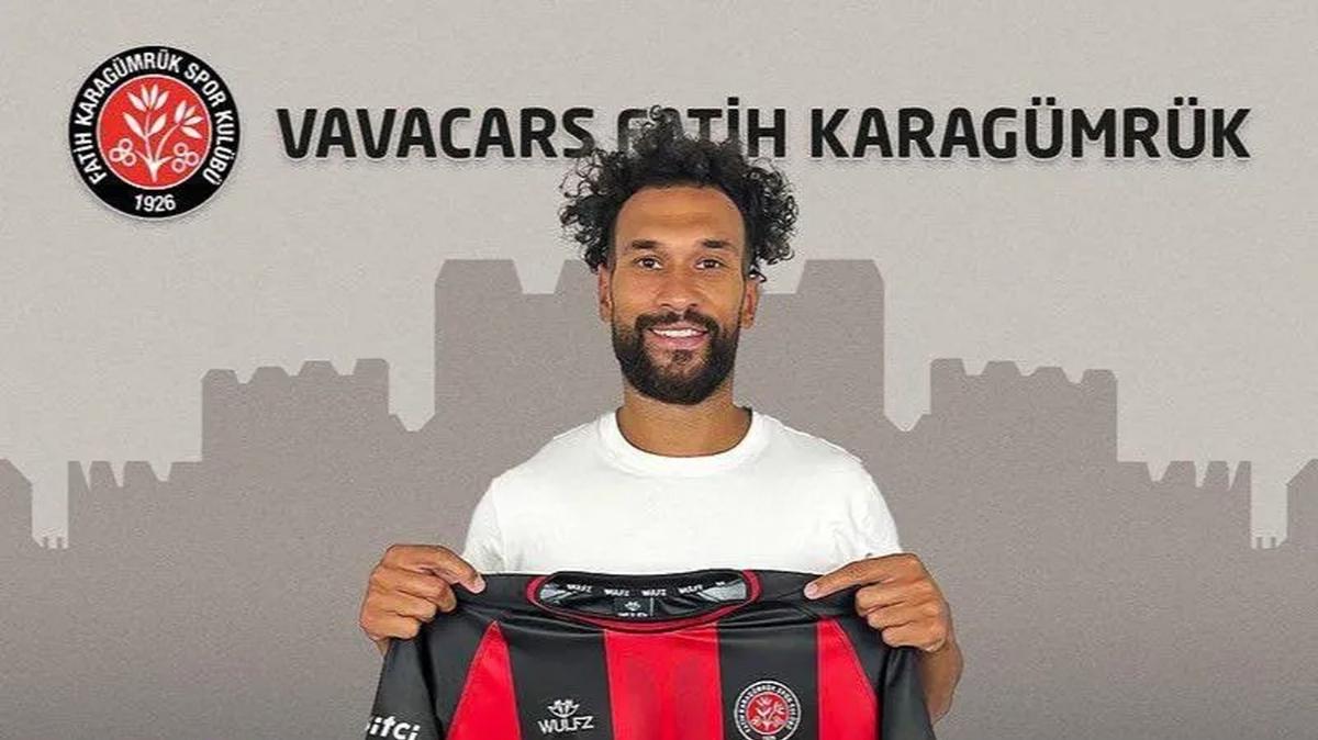 Fatih Karagmrk'te Caulker ile yollar ayrld