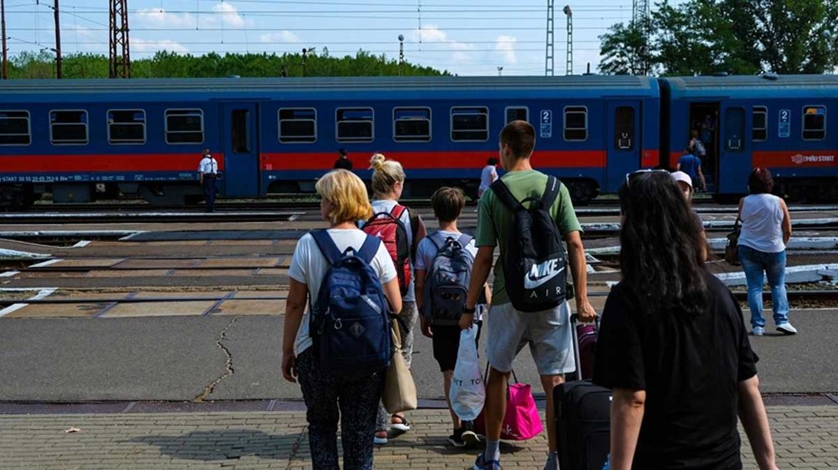 Polonya'daki Ukraynal mltecilerden barnma masraf alnacak