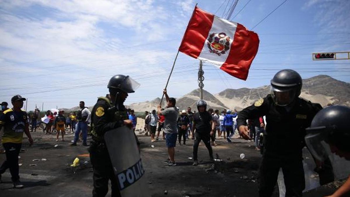 Peru'daki protestolarda l says 23'e kt