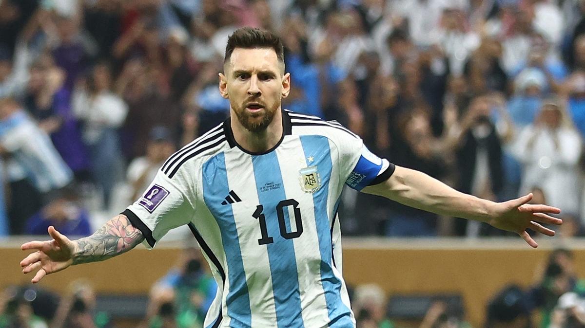 Messi'ye yldz isimlerden tebrik mesaj