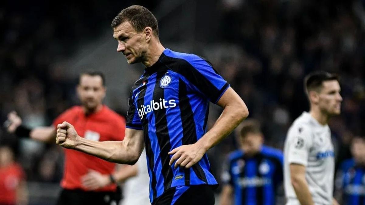 Galatasaray'dan Edin Dzeko'ya teklif