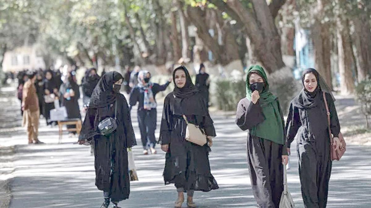 Taliban kadnlara STK'lar yasaklad