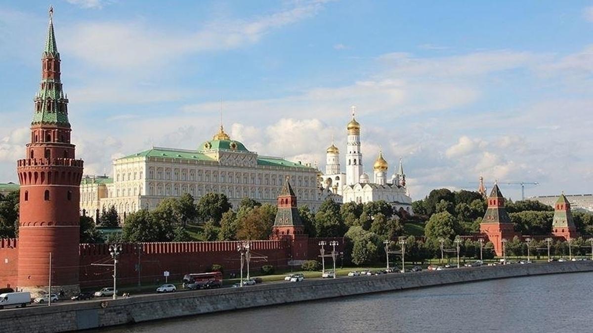 Kremlin'den S-300 aklamas: Endieliyiz