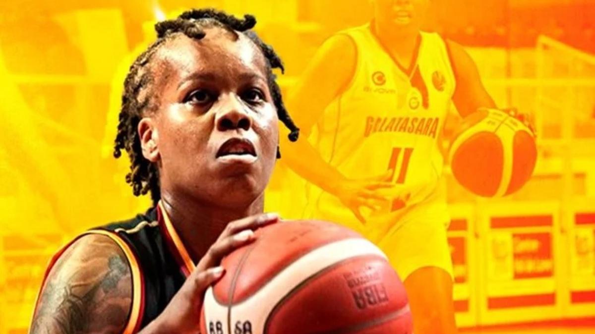 Galatasaray yeniden Epiphanny Prince'i kadrosuna katt