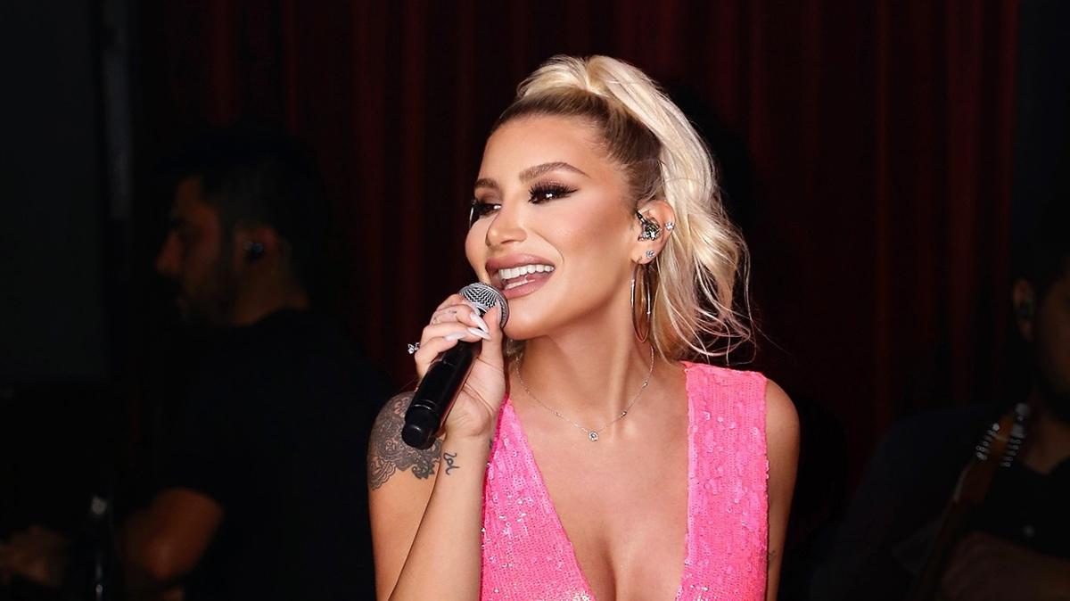 Irem derici #2050042 - uludağ sözlük galeri