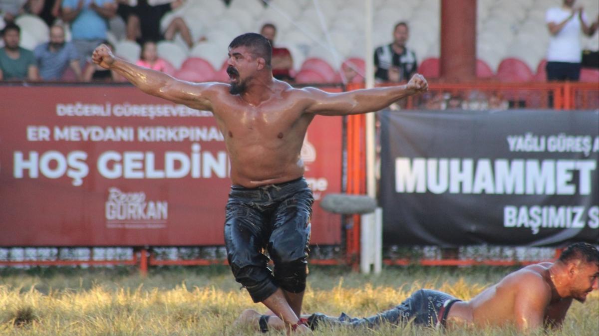 Elinden unvanlar alnan Cengizhan imek'e destek