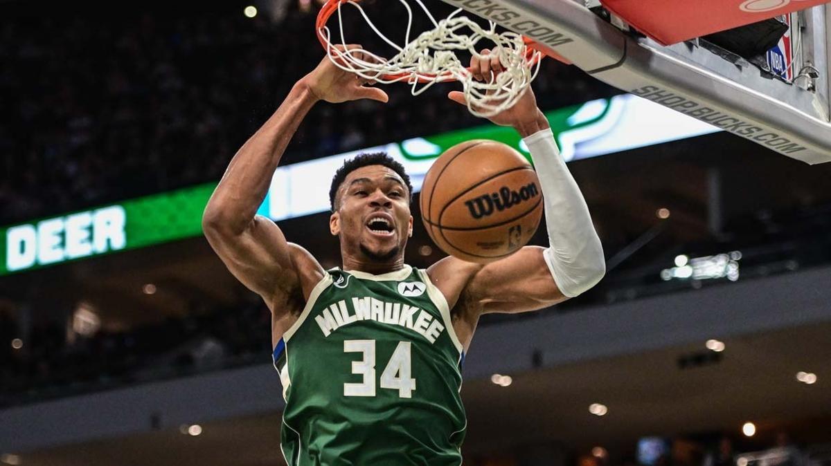 Giannis Antetokounmpo'nun kariyer rekoru galibiyeti getirdi