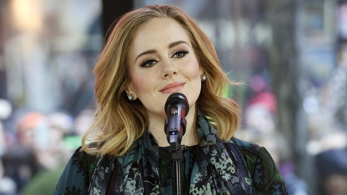 Adele: "Arlarm var, zor yryorum"