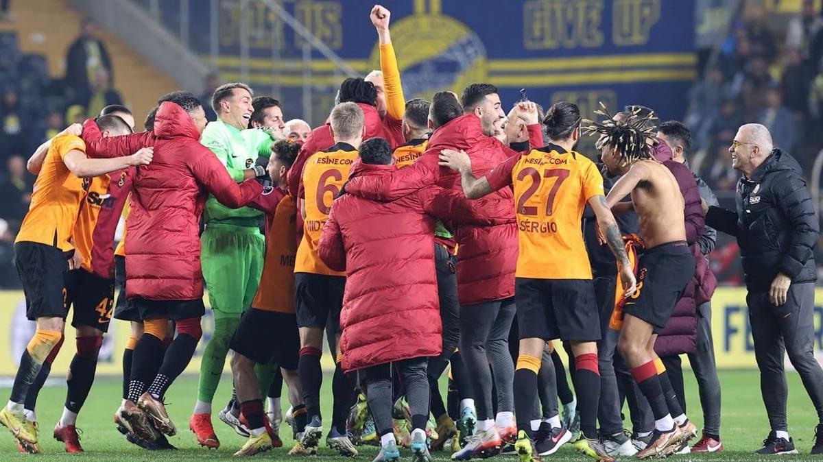 Galatasaray'dan Kadky zaferi sonras zel tirt