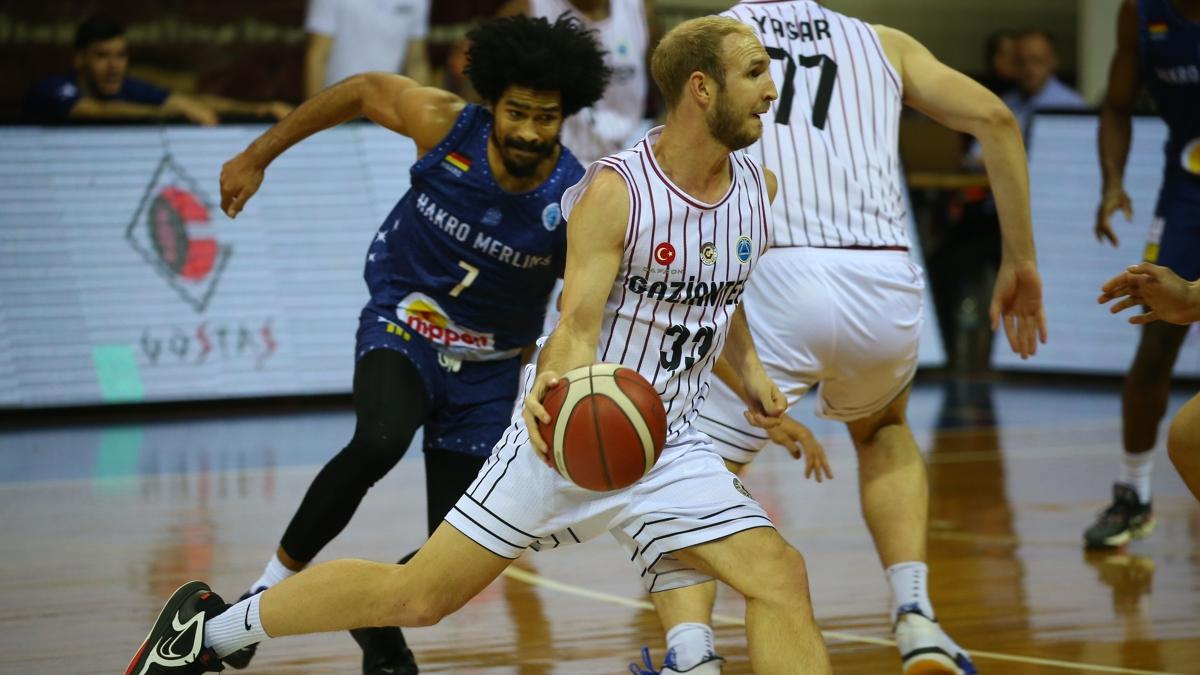 Gaziantep Basketbol farkla galip geldi