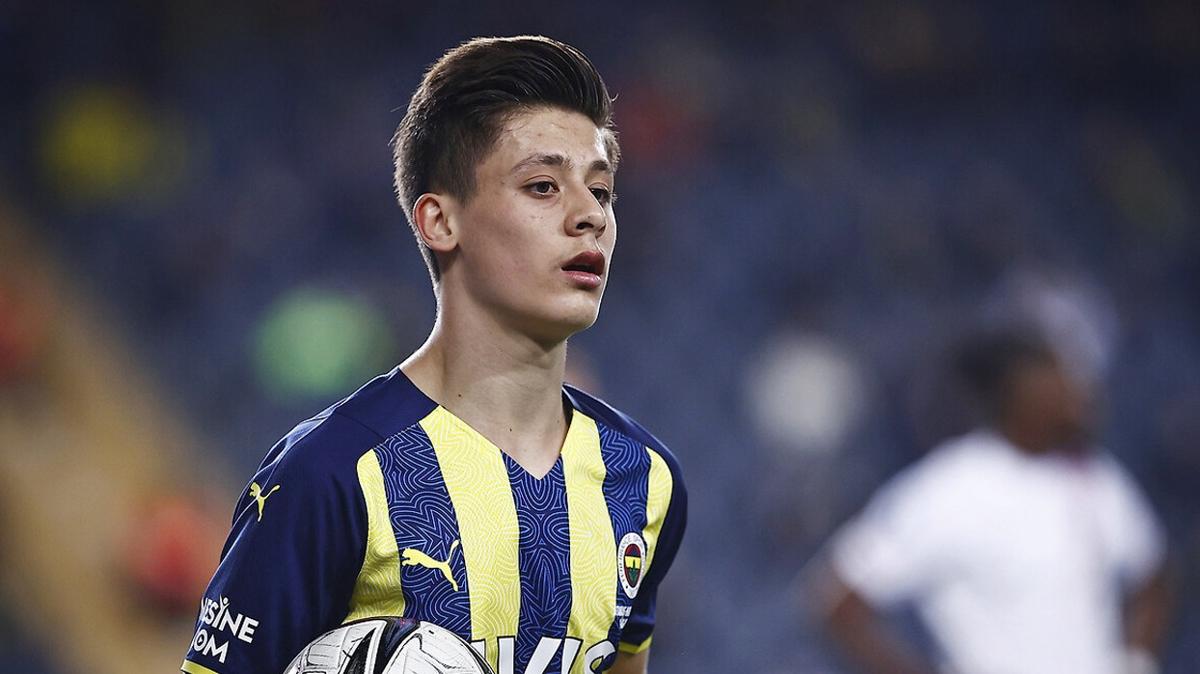 Fenerbahe'ye Avrupa'dan ilk resmi teklif! talyanlar Arda Gler iin geldiler