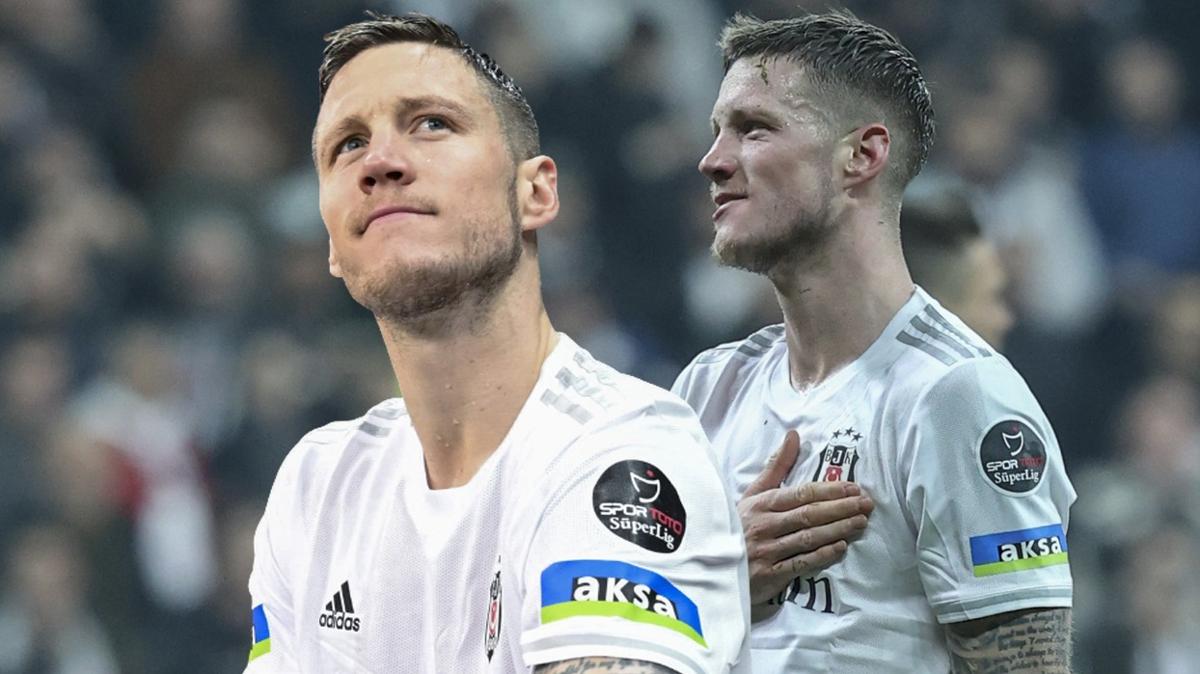 Beklenen son! Wout Weghorst resmen gitti