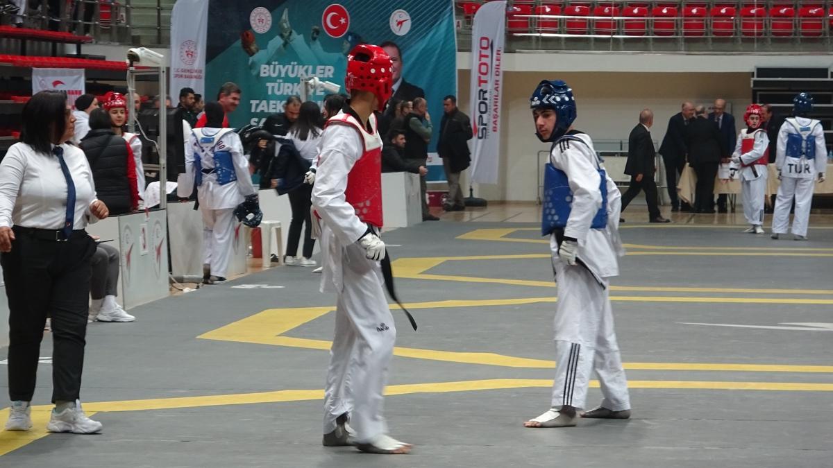 Trkiye Tekvando ampiyonas start ald