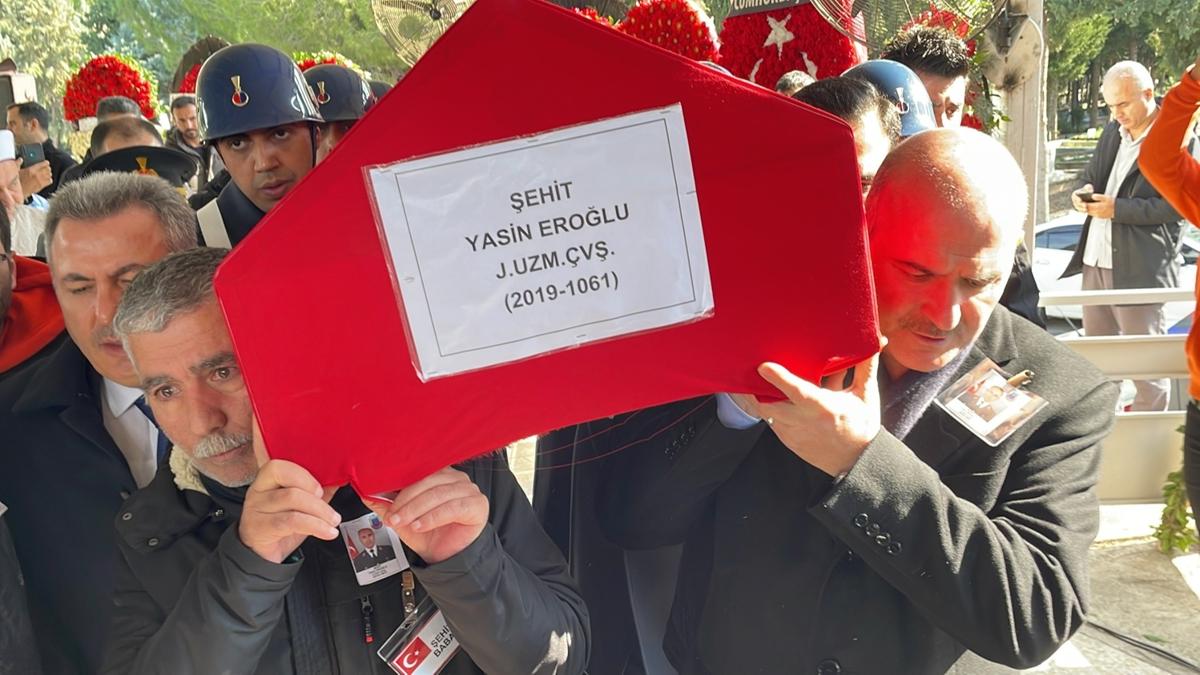 ehit Jandarma Uzman avu Erolu, Adana'da son yolculuuna uurland