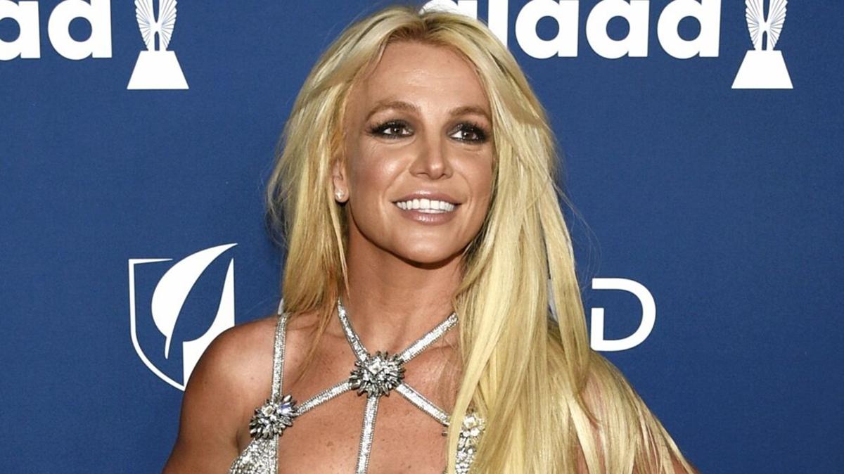 Britney Spears'n her adm olay! Mars'n fotorafn paylap ismini deitirdiini aklad