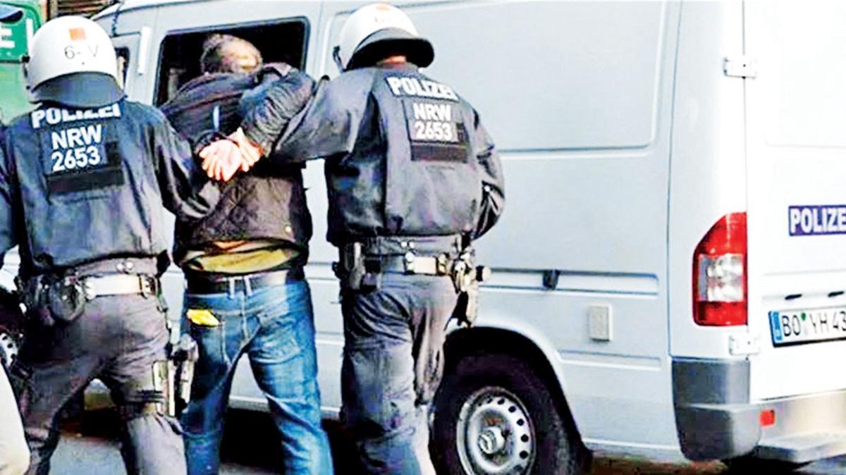 Almanya'da grlen davann iddianamesinde arpc ifadeler: DHKP-C'nin amac Trkiye'yi ykmak