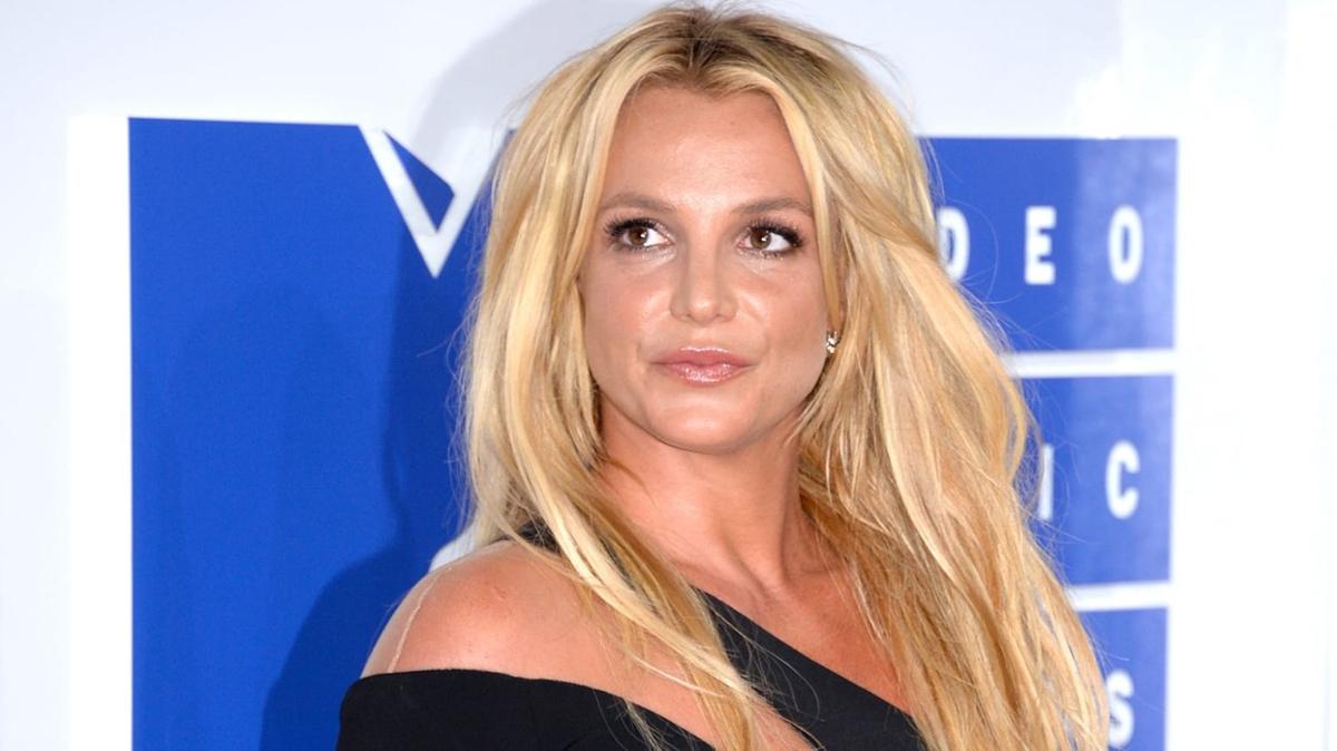 Britney Spears'n evine baskn! Hayranlar dayanamad, polisi arad