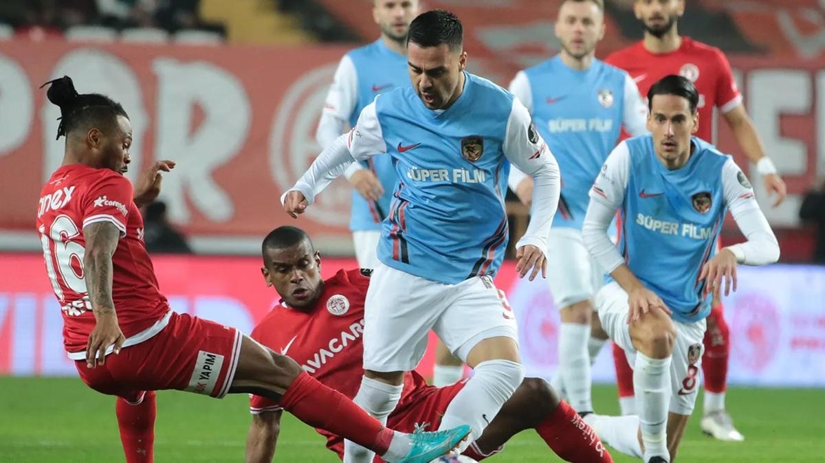 Gaziantep FK: "Yol kazasyd"