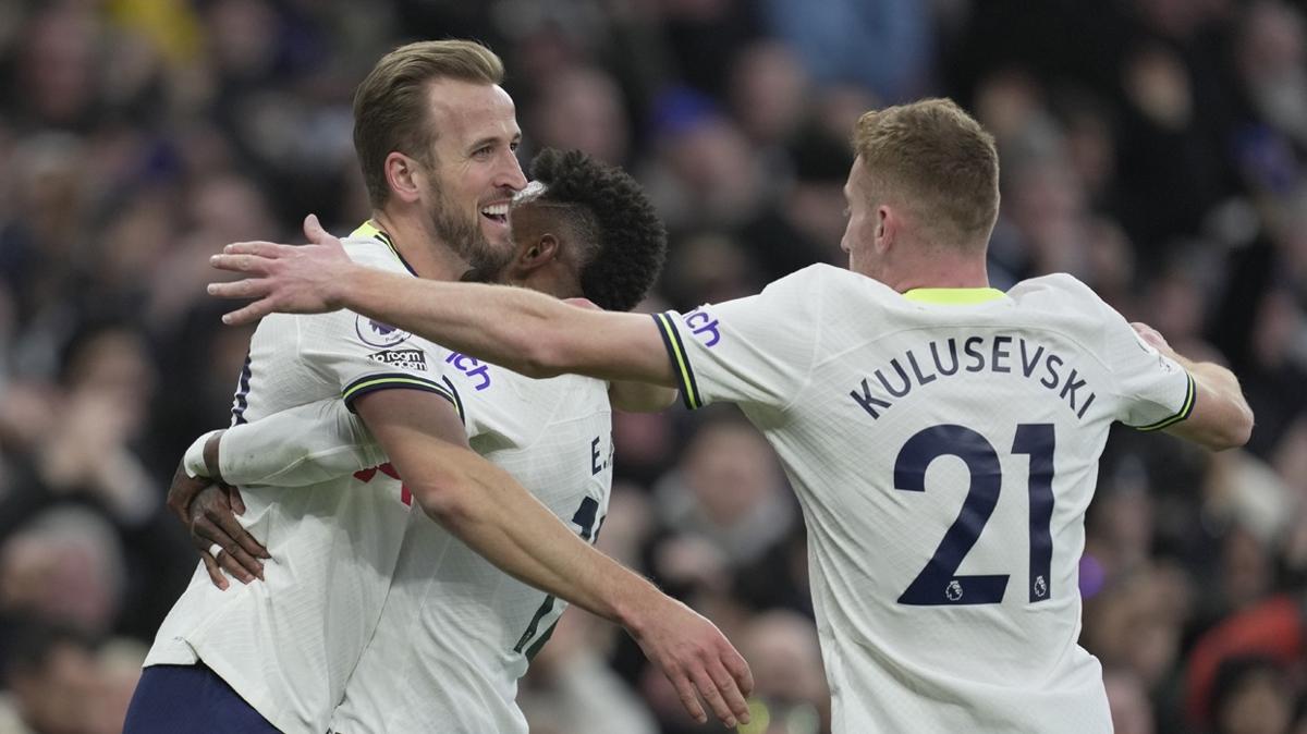 Tottenham, Manchester City'yi Harry Kane'in tarihi golyle malup etti