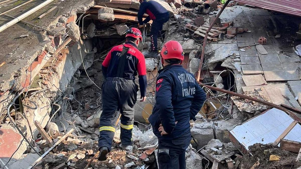 Hatay'da iki ocuuyla enkazdan karlan kadnn ilk istei su oldu