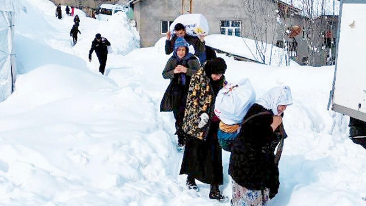 Blgenin temel ihtiyac iin herkes seferber oldu! Ekmek seferi