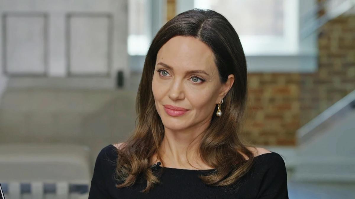 Angelina Jolie'den depremzedelere destek ars!
