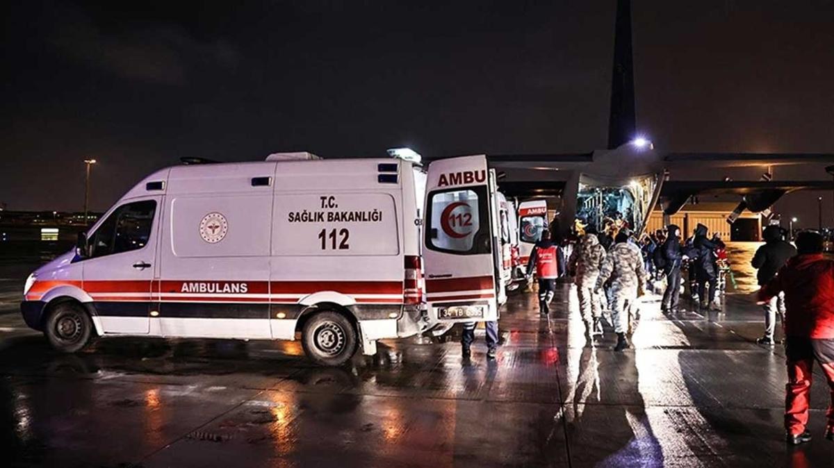 stanbul'da tedavi edilen 8 bin 618 depremzede taburcu edildi