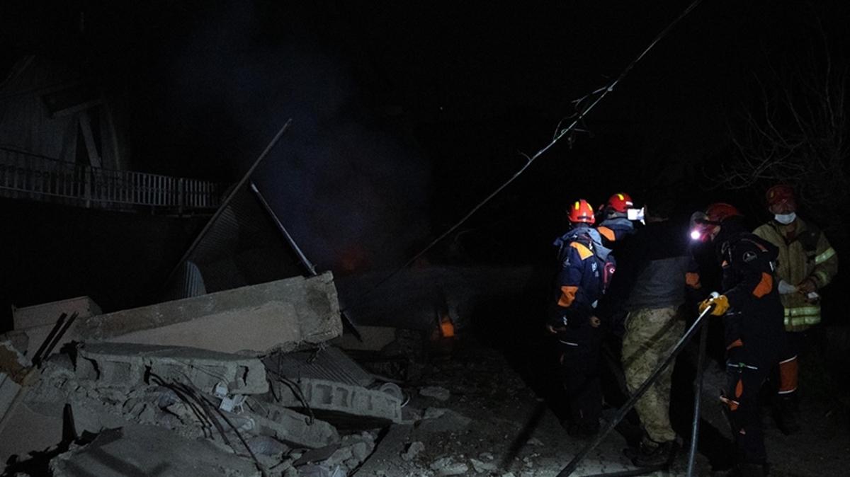 Hatay merkezli depreme ilikin arama kurtarma almas sona erdi