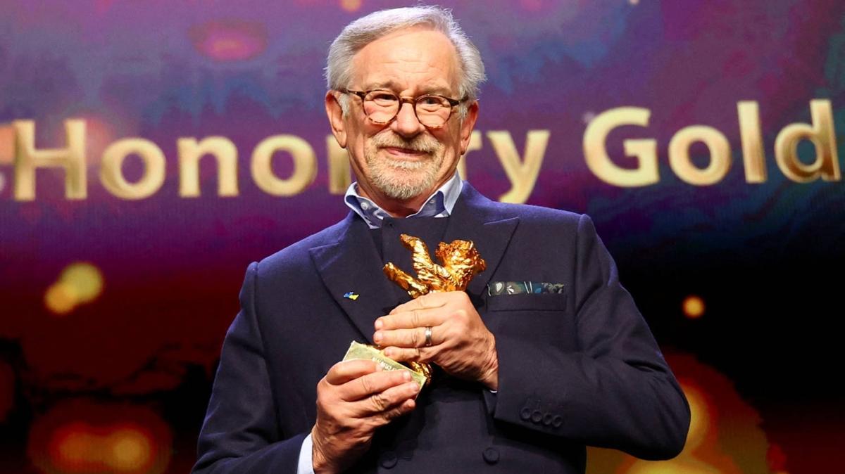 Berlinale 2023'te Steven Spielberg'e Onursal Altn Ay dl