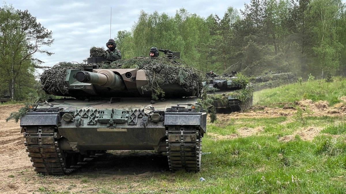 Finlandiya'dan Ukrayna'ya tank destei