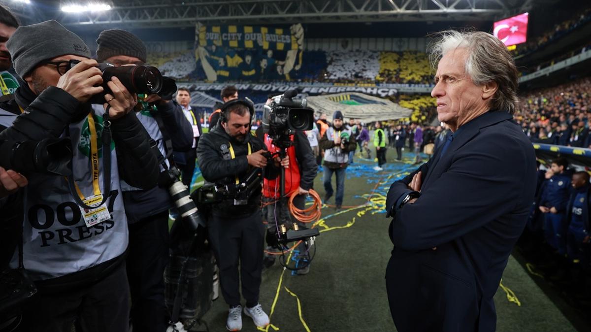 Jorge Jesus Avrupa'da gven veriyor